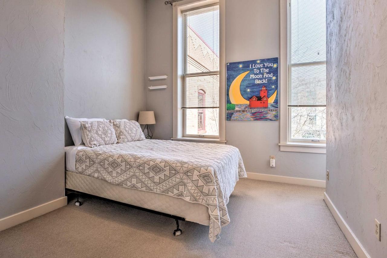 Charming Dtwn Holland Escape Above Crust 54! Apartment ภายนอก รูปภาพ